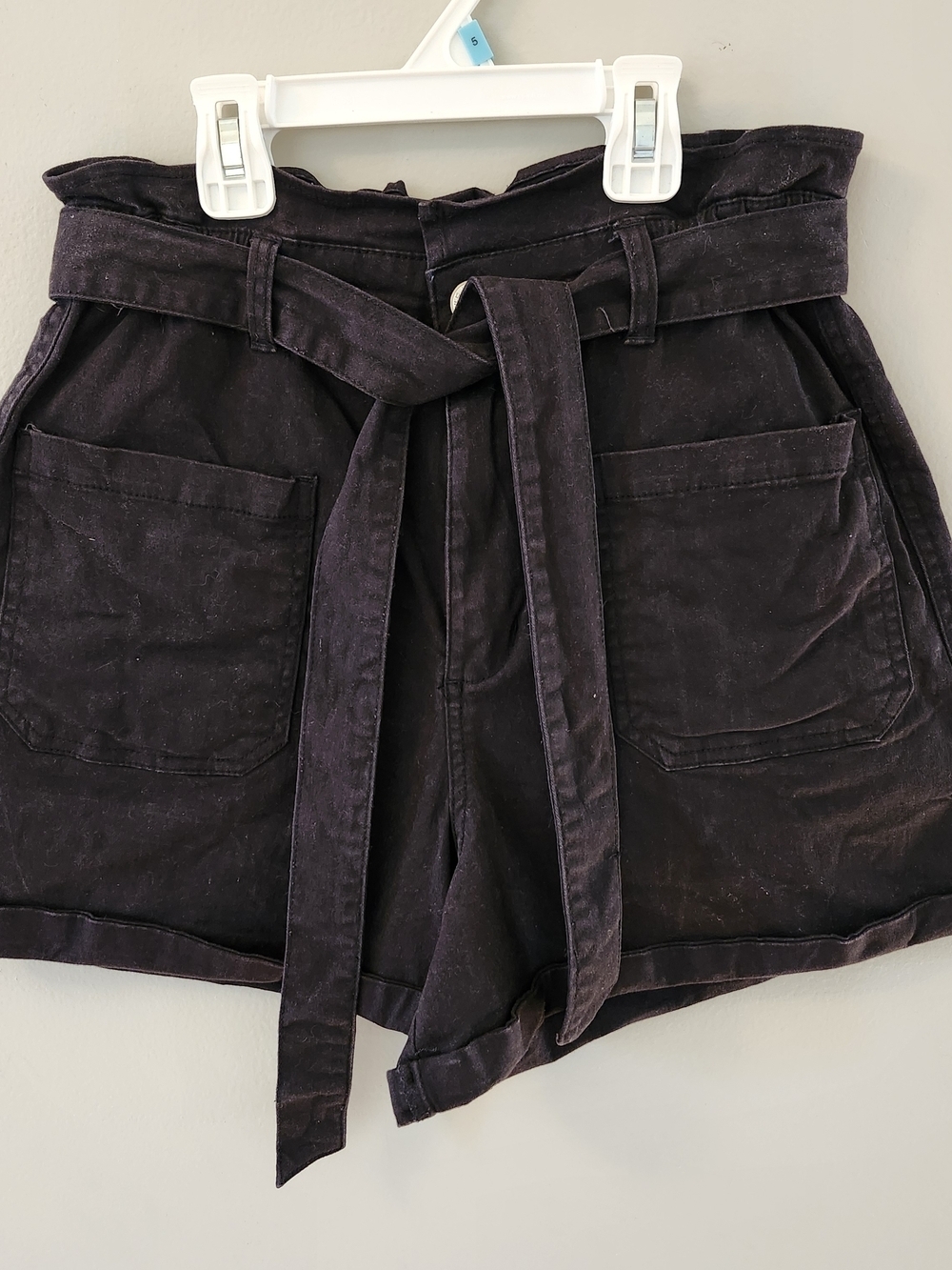 Silver Jeans Black High-Waist Tie-Belt Shorts